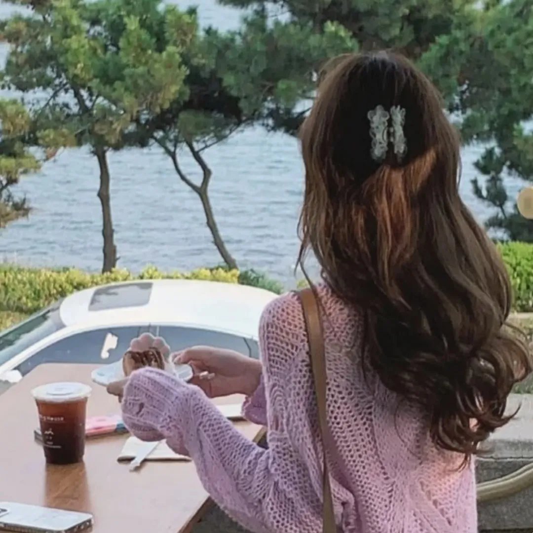 对她说